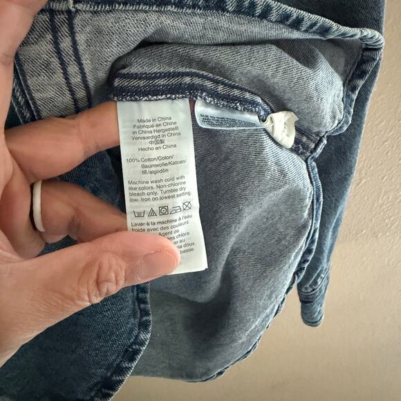 Madewell Chambray button down short - Picture 7 of 8